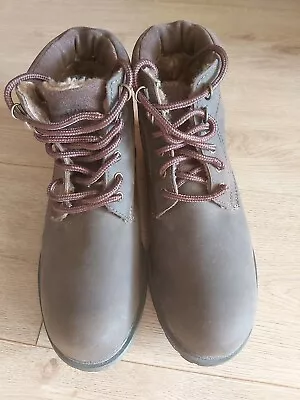 Brand New Cotton Traders Leather Winter Lace Up Boots Size 6 • £19.99