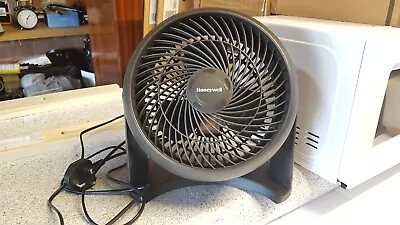 Honeywell HT900 Cooling Floor Turbo Fan • £10