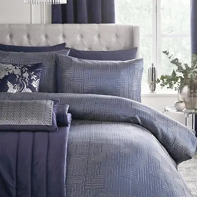 Laurence Llewelyn-Bowen Palladio Metalic Trim Polyester Duvet Cover Set In Navy • £26.95