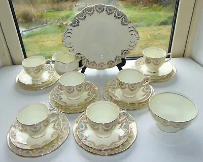 Salisbury Fine China Pattern 3302  21 PC Cups Saucers Plates Bowl Lemon Gilt • £48