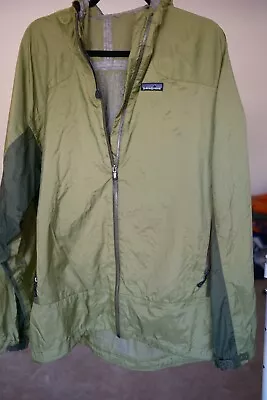 Patagonia Green Rain Jacket Men's Size Large Full Zip Long Sleeve Hooded Pockets • $29.95