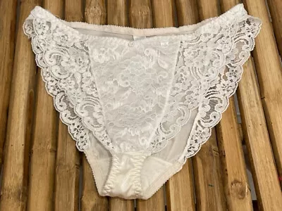 VINTAGE CHRISTIAN DIOR WHITE HI LEG BIKINI PANTY Sz M • $0.01