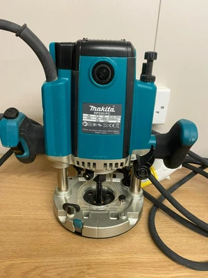 £165 • Buy Makita Router RP2301FC 110v 2100w Excellent Condition - Includes 30mm Guide Bush