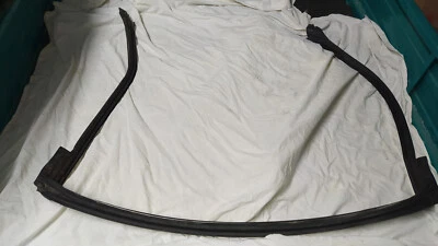 $60 • Buy Used Weatherstrip 72320SR2003 Honda Del Sol Half In Good Condition (eg2 Eh6)