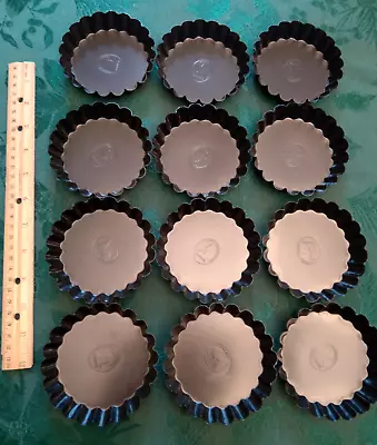 Lot Of 12 Chef ROSHCO Nested Metal Fluted 4  Mini Tart Tartlet Dessert Pans! • $9.99