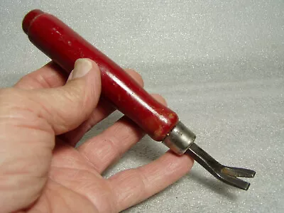 UNUSUAL RED VINTAGE TACK PULLER  WOOD HANDLE NAIL PULLER W/ SCREW CAP • $13.95