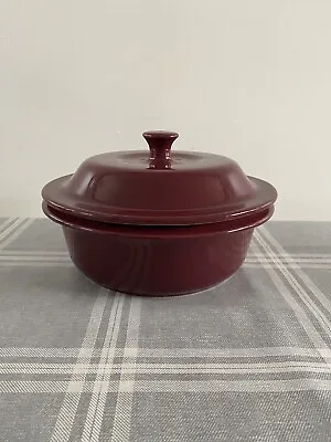 The Pampered Chef 8.5  Stoneware Casserole Dish With Lid - USA • £25