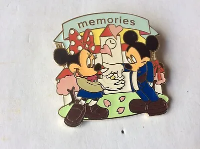 $9.99 • Buy 2009 JDS Graduation Mickey & Minnie Mouse Memories Only Disney Pin
