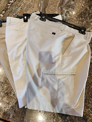 Greg Norman Shorts 38 • $16