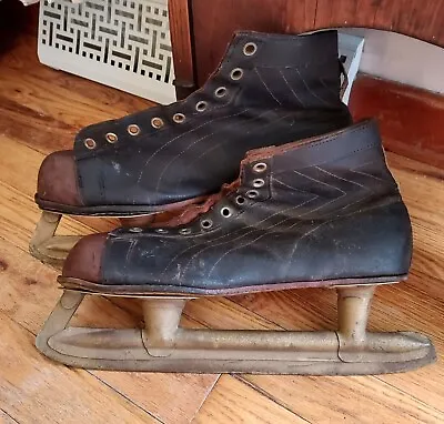 Vintage Mens Black And Brown Leather Ice Skates • $24