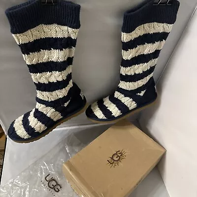 UGG W Classic  Tall Sweater Boots Size 8 • $48
