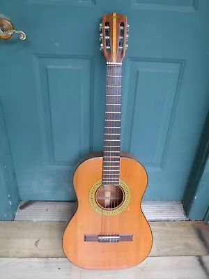 $899 • Buy VINTAGE GIBSON C-2 CLASSICAL ACOUSTIC GUITAR 1960's KALAMAZOO, MICH