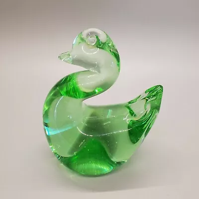 Vintage Art Glass Swan Figurine Sculpture Paperweight Green Very Good Condition  • $4.48