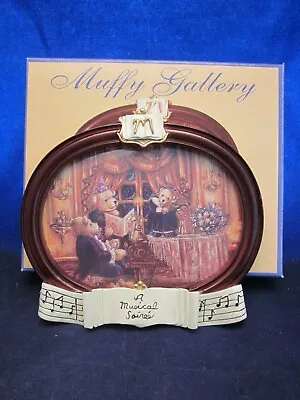 MUFFY VANDERBEAR Muffy Gallery Plaque A Musical Soiree 1994 ~ VINTAGE NEW BOX • $14.95