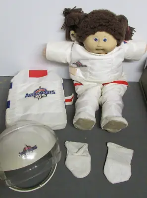 Excellent 1985 Cabbage Patch Kid YOUNG ASTRONAUT Doll GIRL COMPLETE Suit Vintage • $120