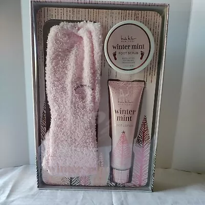 Nicole Miller Foot Care Set Winter Mint - Socks Scrub Lotion New.  B9 • $15