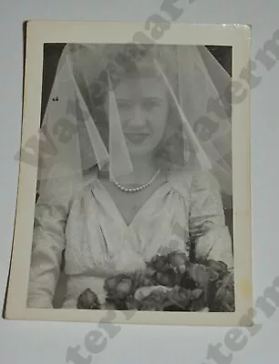 1940s Close Up Pretty Woman Bride Veil    Vintage Photograph Aa • $4.25