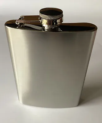 (M) 8oz Hip Flask Stainless Steel Pocket Drink Rum Whisky Flask BNIB • £6.25