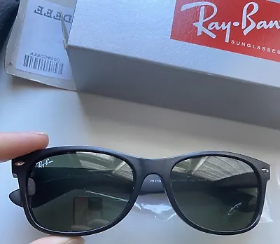 Ray Ban Sunglasses New Wayfarer Rubber Black G15 Green New • $85.99