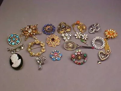 Vintage Cluster/Scatter Pins/Brooches - Lot Of 18 • $7.50