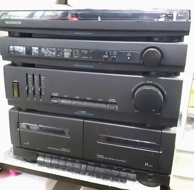 Magnavox AS305M Cassette Stereo / Amplifier / AM/FM / Turntable / 2 Speakers • $39.99