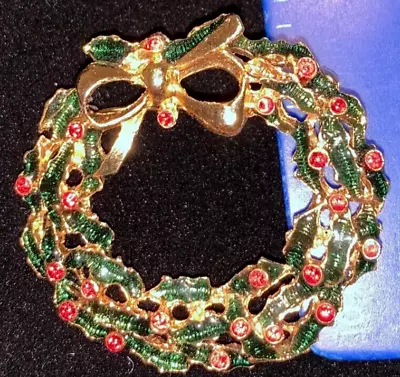 Vintage Red And Green Enameled Painted Gold Tone Christmas Wreath Brooch Pin • $10.99