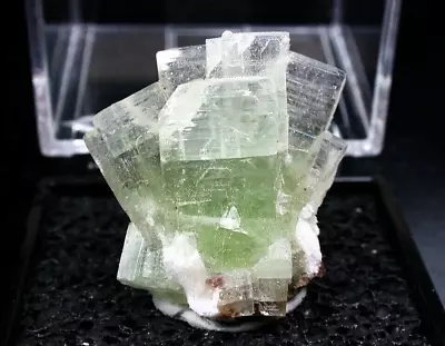 Minerals : Terminated Bicolored Fluoapophyllite Crystal Group Jalgaon In India • $2.25