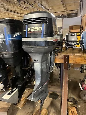 1999 Yamaha 250 Saltwater Series II OX66 2-Stroke 25  Outboard Boat Motor Engine • $4200