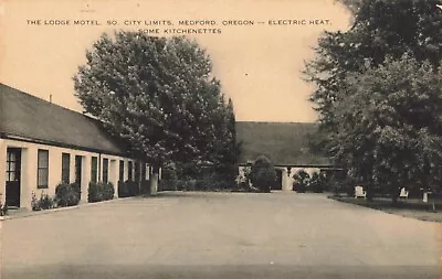 The Lodge Motel Medford Oregon OR South City Limits C1940 Postcard • $5.95