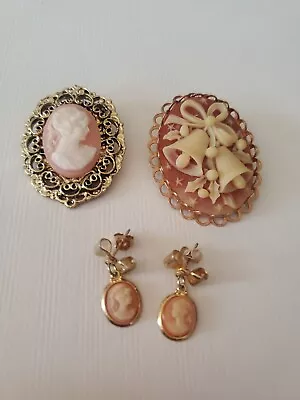 Vintage Antique Cameo Jewelry Lot Brooche Pin Earrings Bows Bells Gold Tone • $12.60