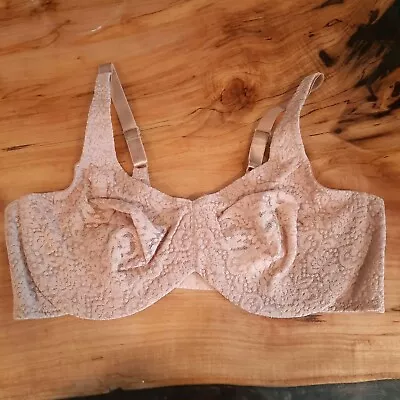 Wacoal Bra Size 40D #65547 Tan Nude Halo Lace Soft Cup Underwire Unlined • $20