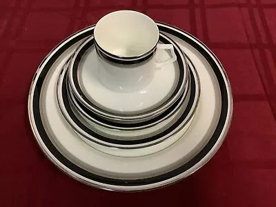 Mikasa China Noir #A4102 5 Piece Place Setting New Unused • $24.95