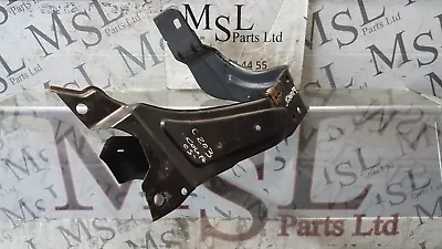 Mercedes Benz W203 C Class Coupe Front Right Headlight Bracket Offside • $37.35