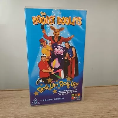 The Hooley Dooleys Roll Up! Roll Up! (VHS 2001) TESTED  • $15