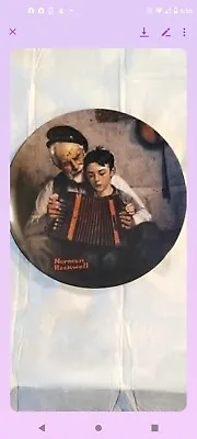Knowles Norman Rockwell Plate  The Music Maker  1981 Limited Edition Authentic • $200