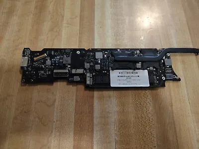 Apple Macbook Air 11  A1370 2010 1.4GHz 2GB RAM Logic Board 820-2796-A 661-5738 • $60