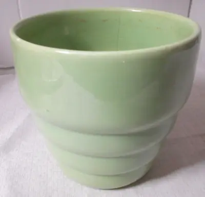 Haeger Potteries BEEHIVE Planter 3789-5 Made In USA Light Green 5 1/2  • $21.99