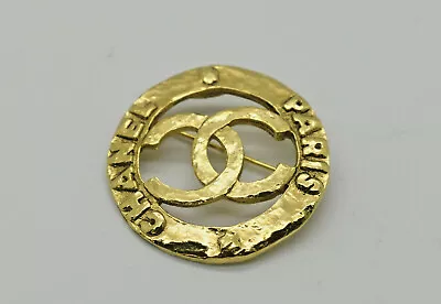 100% Auth CHANEL Paris Vintage CC Logo Gold ToneCircle Brooch Pin 28 • $699.99