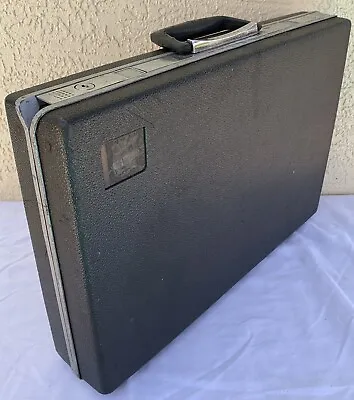 Vintage Samsonite Gray Briefcase Attache SLIM 3.5  Hard Mid Century NO KEY  • $40