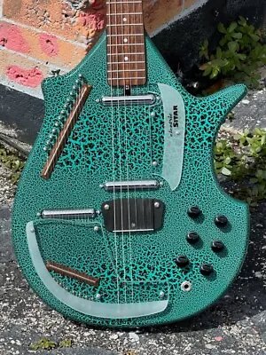 2004 Jerry Jones Electric Sitar A Now 1 Of A Kind Foam Green Example Its Minty ! • $2995