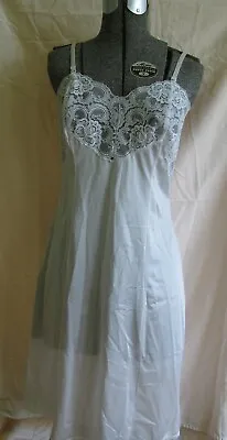 $9.99 • Buy Vintage Womens Full Length White Adjustable Straps Lace Trim Nylon Slip Gown Med
