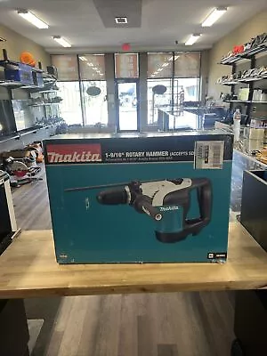 Makita Corded SDS-Max 1-9/16in Rotary Hammer HR4002 BRAND NEW • $329.95