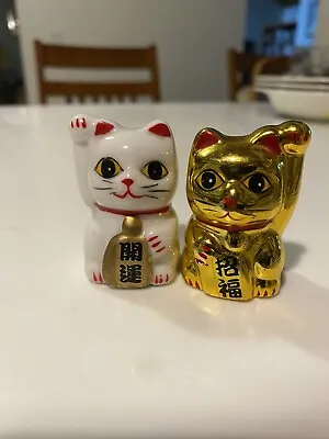 Pair Of Maneki Neko Lucky Cats Japanese Bisque Ceramic Good Fortune White Gold • $29.99