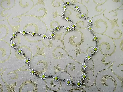 Stainless Steel Enamel Daisy Flower Chain Necklace Collar Length 16  • £6.99