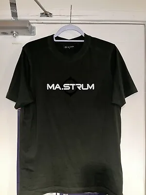 £25 • Buy Mens MA. Strum T Shirt - Size Medium
