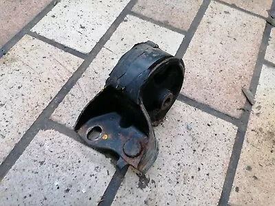 Side Manual Transmission Bracket Engine Mount 5 Speed Honda Civic CRX Si 88-91 • $40.50