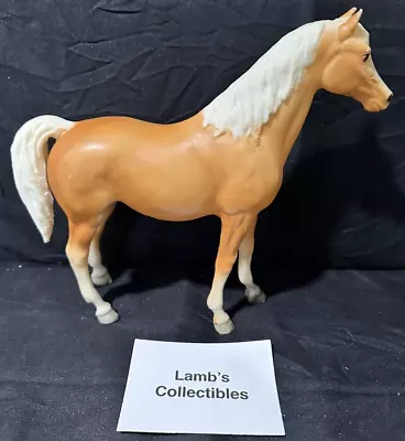 Vintage Breyer Arabian Matte Palomino Mare Animal Collectible Model Horse 1970's • $23.11