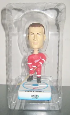 $18.30 • Buy Steve Yzerman #19 Detroit Red Wings Nhl Ice Hockey Ud Play Makers Bobblehead