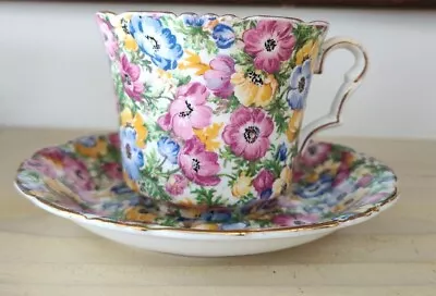 Vintage Collingwoods England Bone China Cottage Garden Chintz Tea Cup & Saucer  • $14