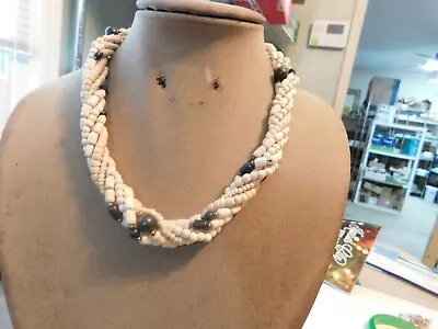 VTG Cream Coolor & Bad Woven Bead Necklace 20  • $3